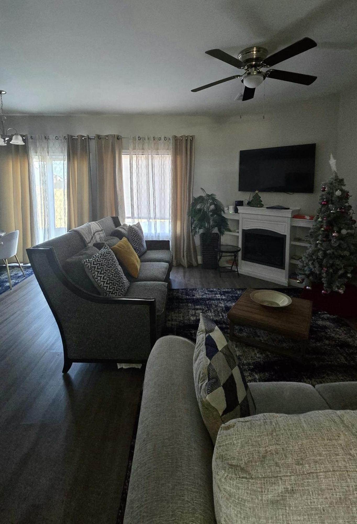 Gorgeous 3 Bedroom Home With Cable Tv In All Rooms & Free Wi-Fi Concord Bagian luar foto
